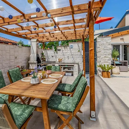 Beautiful In With Kitchen * Kavran