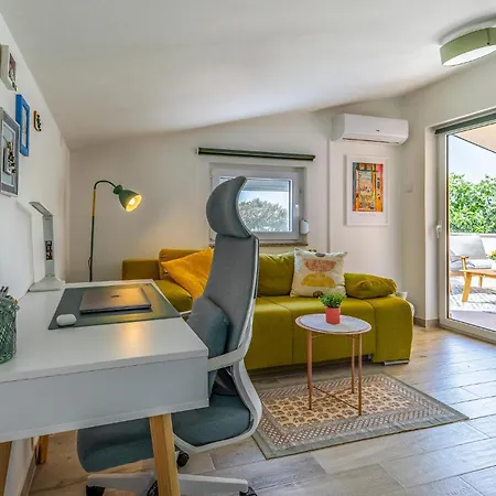 Beautiful In With Kitchen